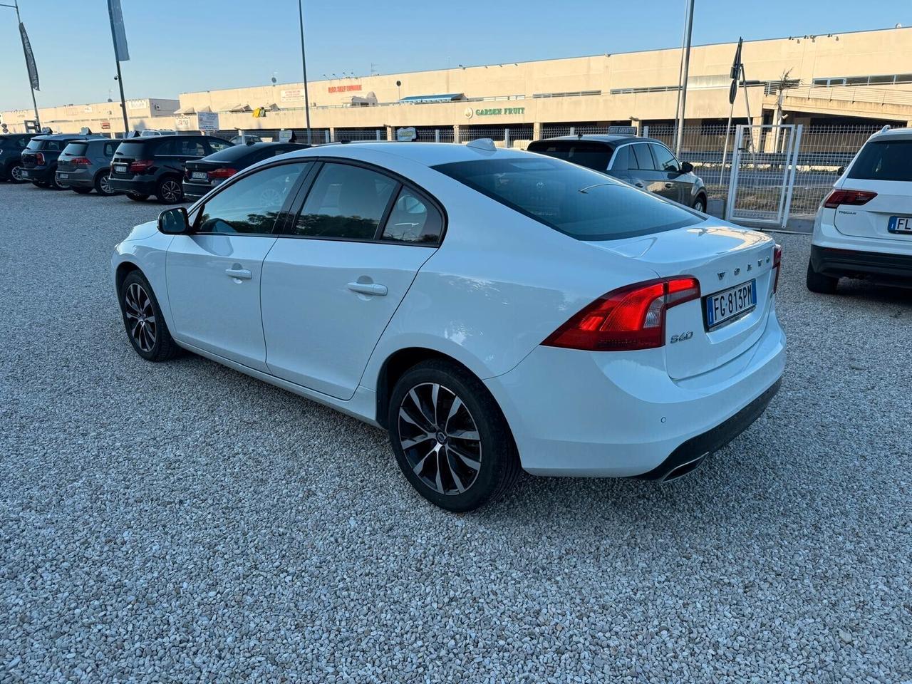 Volvo S60 D2 Dynamic Edition