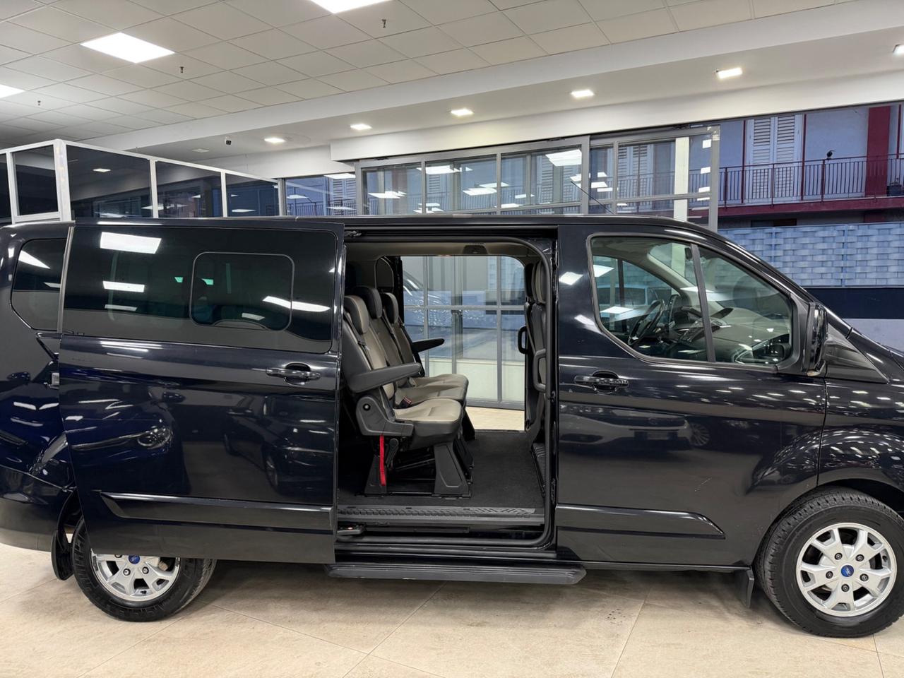 Ford Tourneo Custom 300 2.2 TDCi 155CV PL Trend