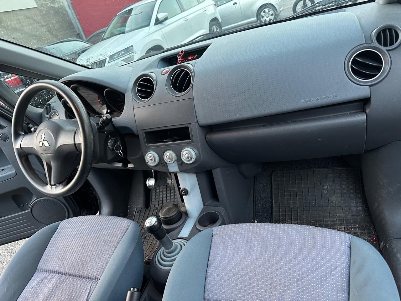 Mitsubishi Colt BENZINA 80 MILA KM