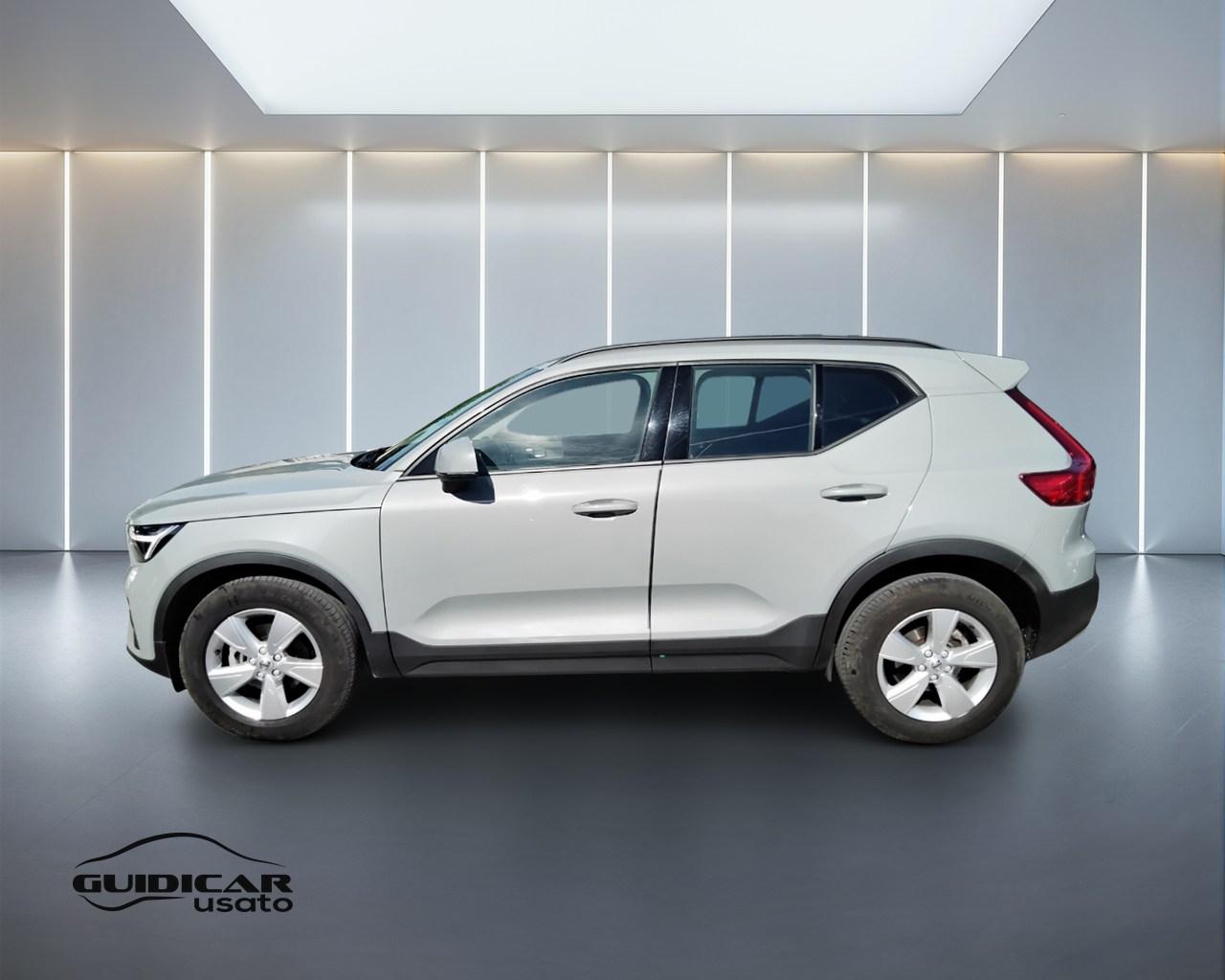 VOLVO XC40 2023 - XC40 1.5 t2 Essential auto