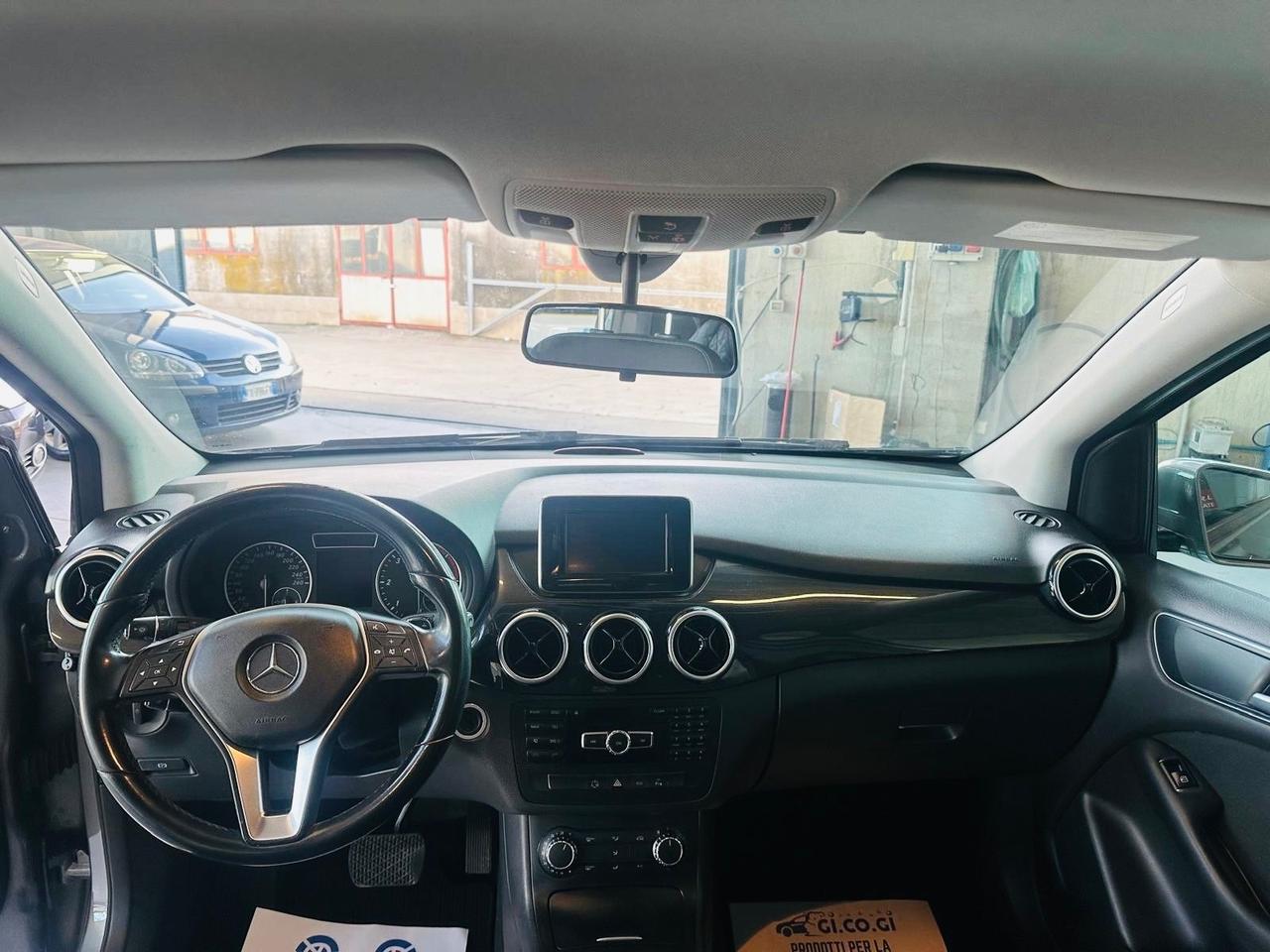 Mercedes-benz A 180 CDI BlueEFFICIENCY Automatic Premium