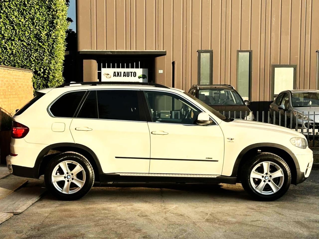 BMW X5 3.0d-4x4-245cv-RESTYLING-147.000KM-GARANZIA