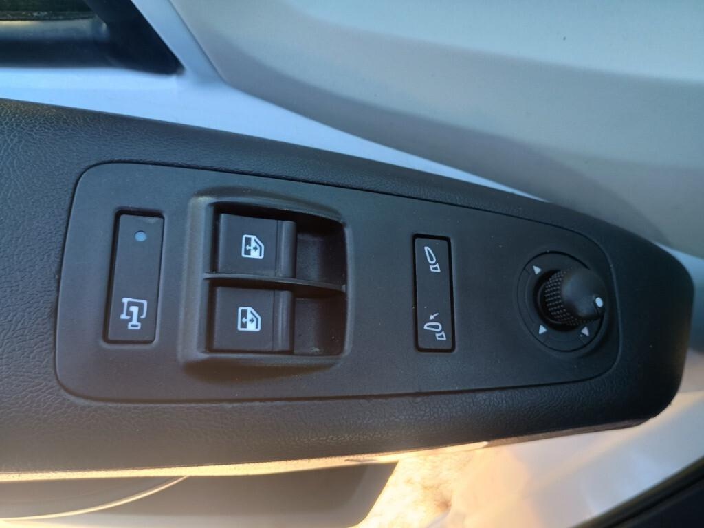 Peugeot Boxer 330 L1H1 2.2 BHDI 140cv