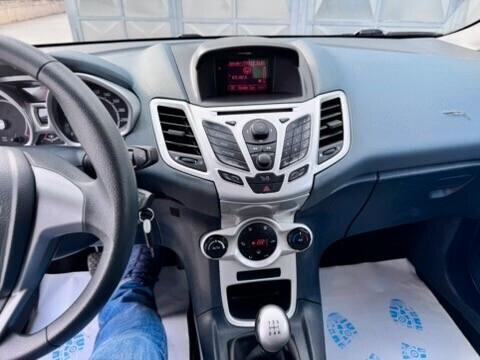 Ford Fiesta 1.6 TDCi 90CV 5 porte DPF Titanium