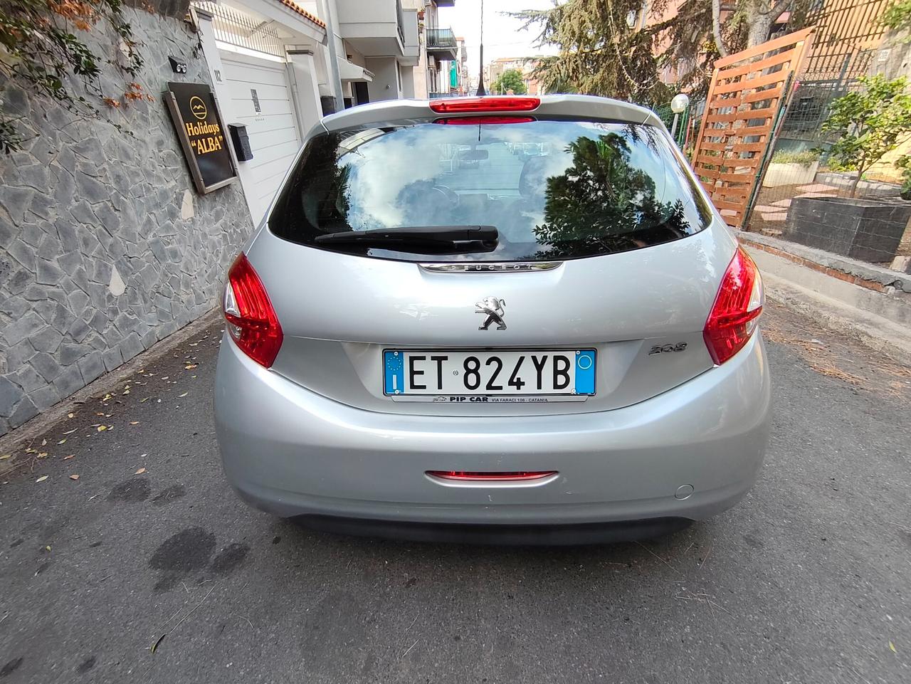 Peugeot 208 1.4 HDi 68 CV 5 porte 2014
