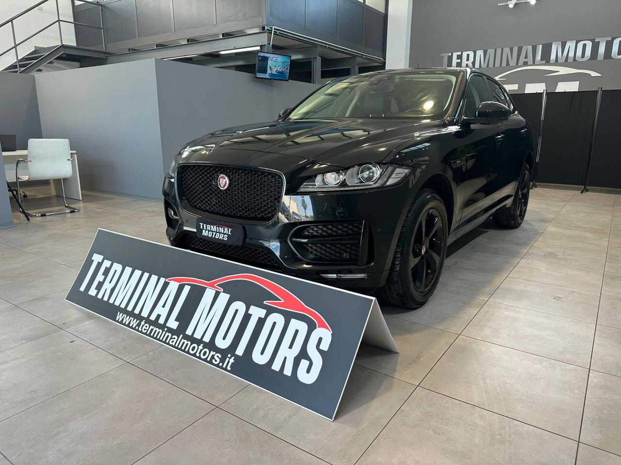 Jaguar F-Pace 2.0 D 180 CV AWD aut. R-Sport