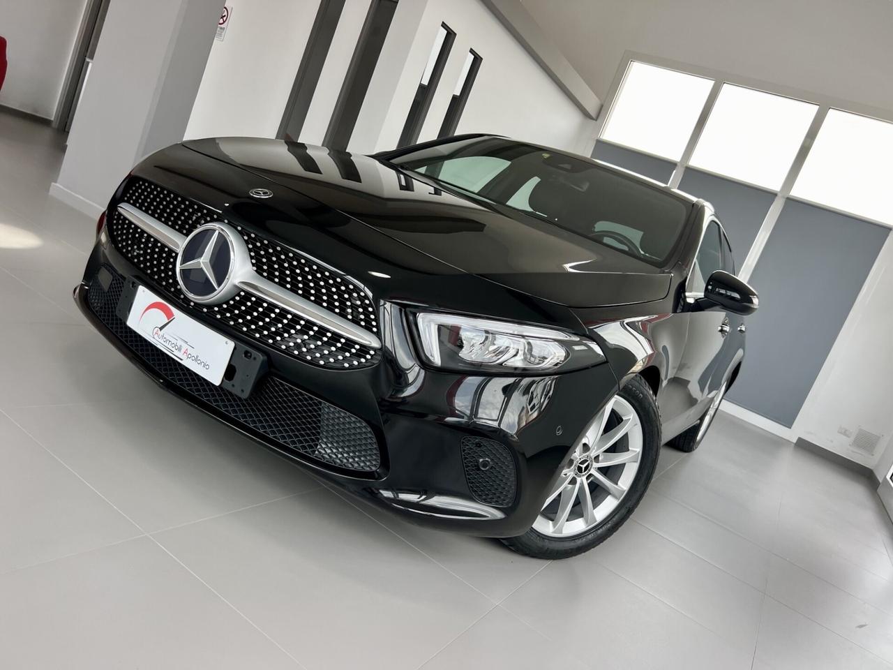 MERCEDES-BENZ A 180 d Aut. Business Extra - 2020