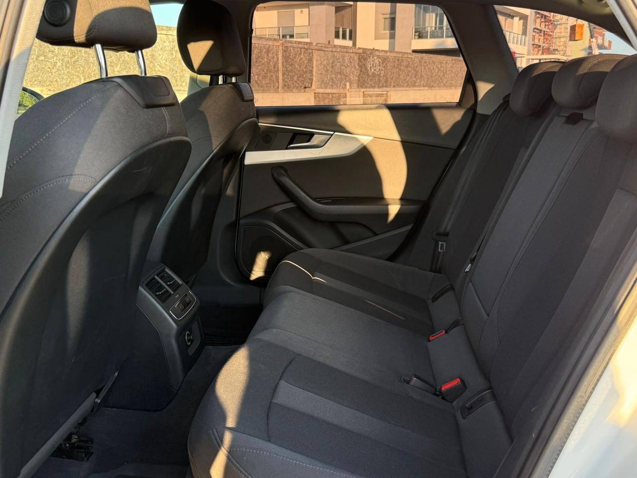 Audi A4 2.0 TDI 150 CV Sport