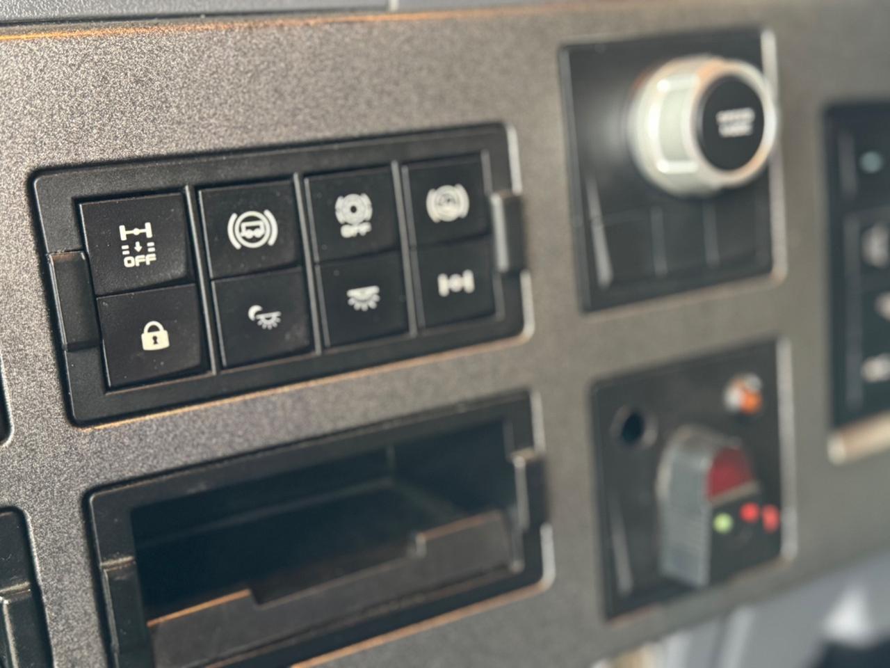 RENAULT T18 T480 SLEEPER BLOCCAGGIO FULL EURO 6