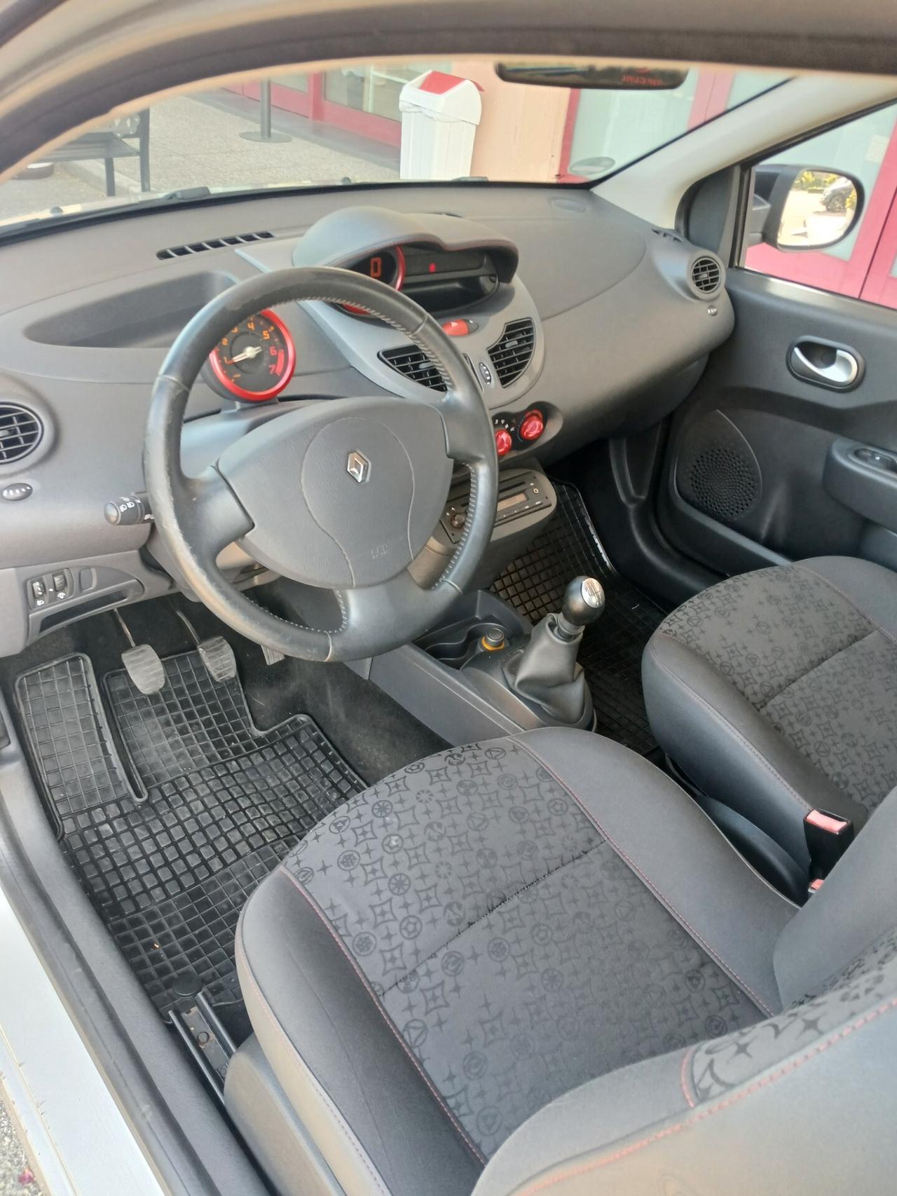 Renault Twingo 1.2 16V TCE Dynamique