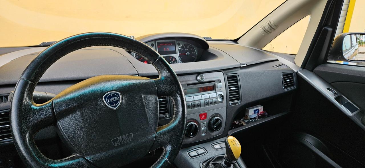 Lancia MUSA 1.4 Argento Ecochic GPL