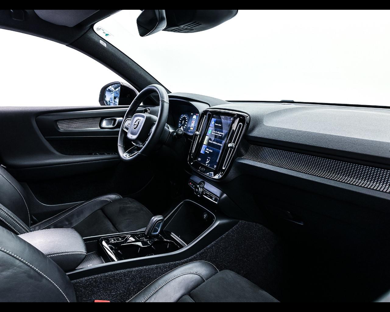 VOLVO XC40 (2017-->) - XC40 T5 Recharge Plug-in Hybrid automatico Plus Dark