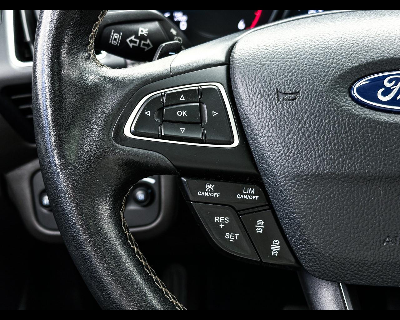 FORD Kuga 2ª serie - Kuga 2.0 TDCI 180 CV S&S 4WD Powershift Vign