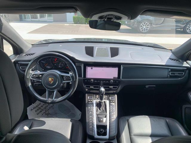 PORSCHE Macan 2.0