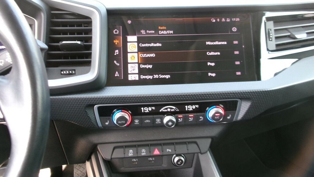 Audi A1 30 1.0 TFSI Admired S tronic