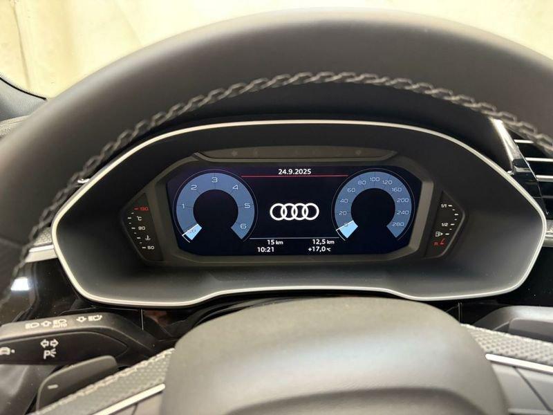 Audi Q3 Sportback 40 2.0 tdi Identity Black quattro 193cv s-tronic