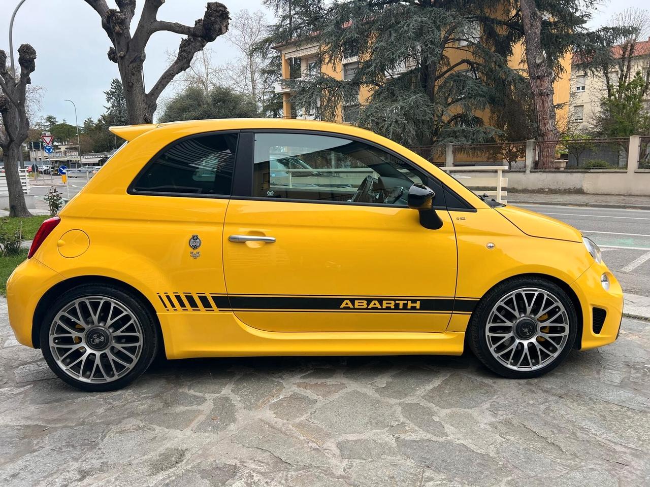 ABARTH 595 C 1.4 Turbo T-Jet 165cv PISTA 70°ANNIVERS.