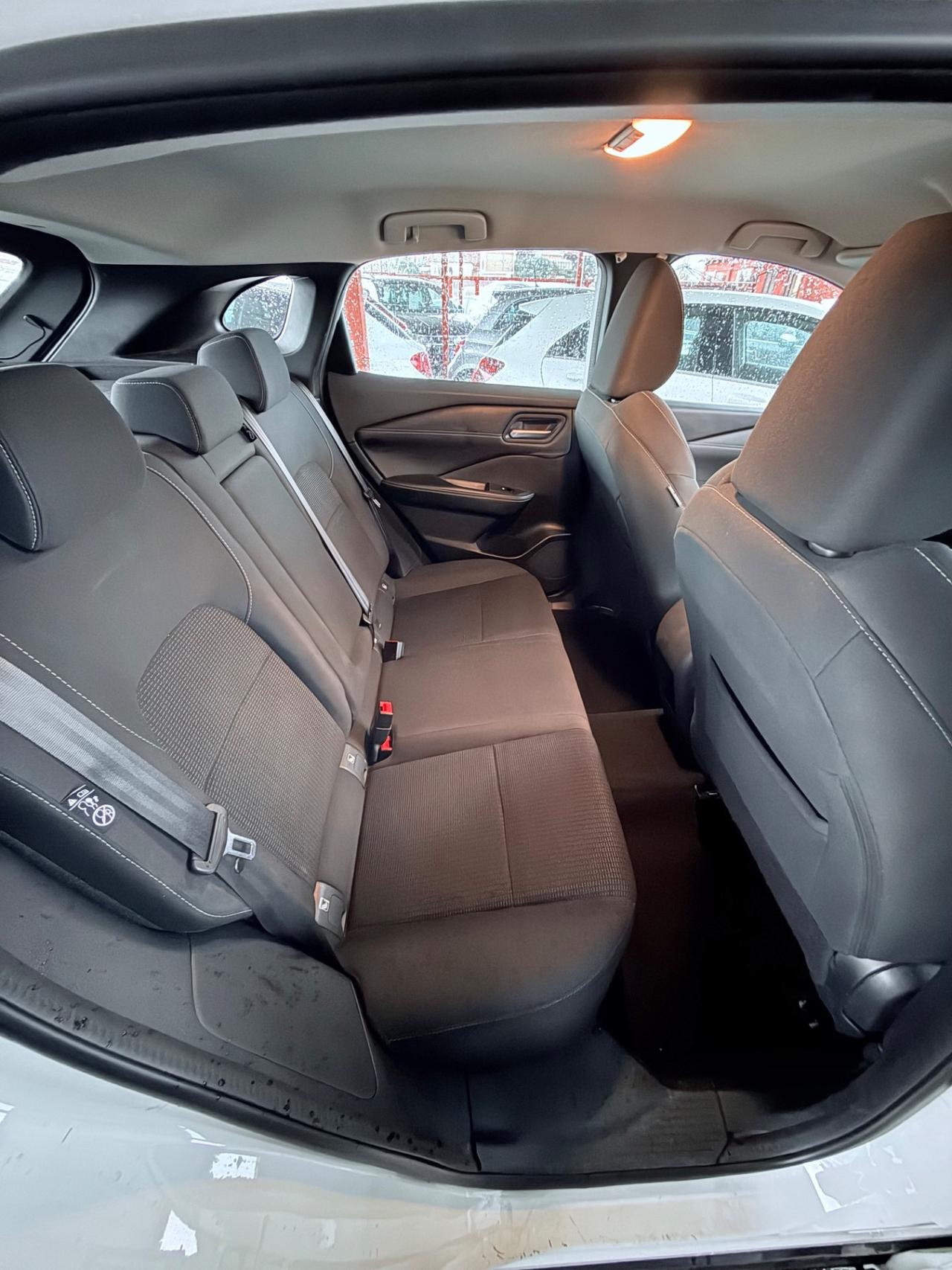 Qashqai MHEV 140 CV Tekna--rate-unipro-b-color