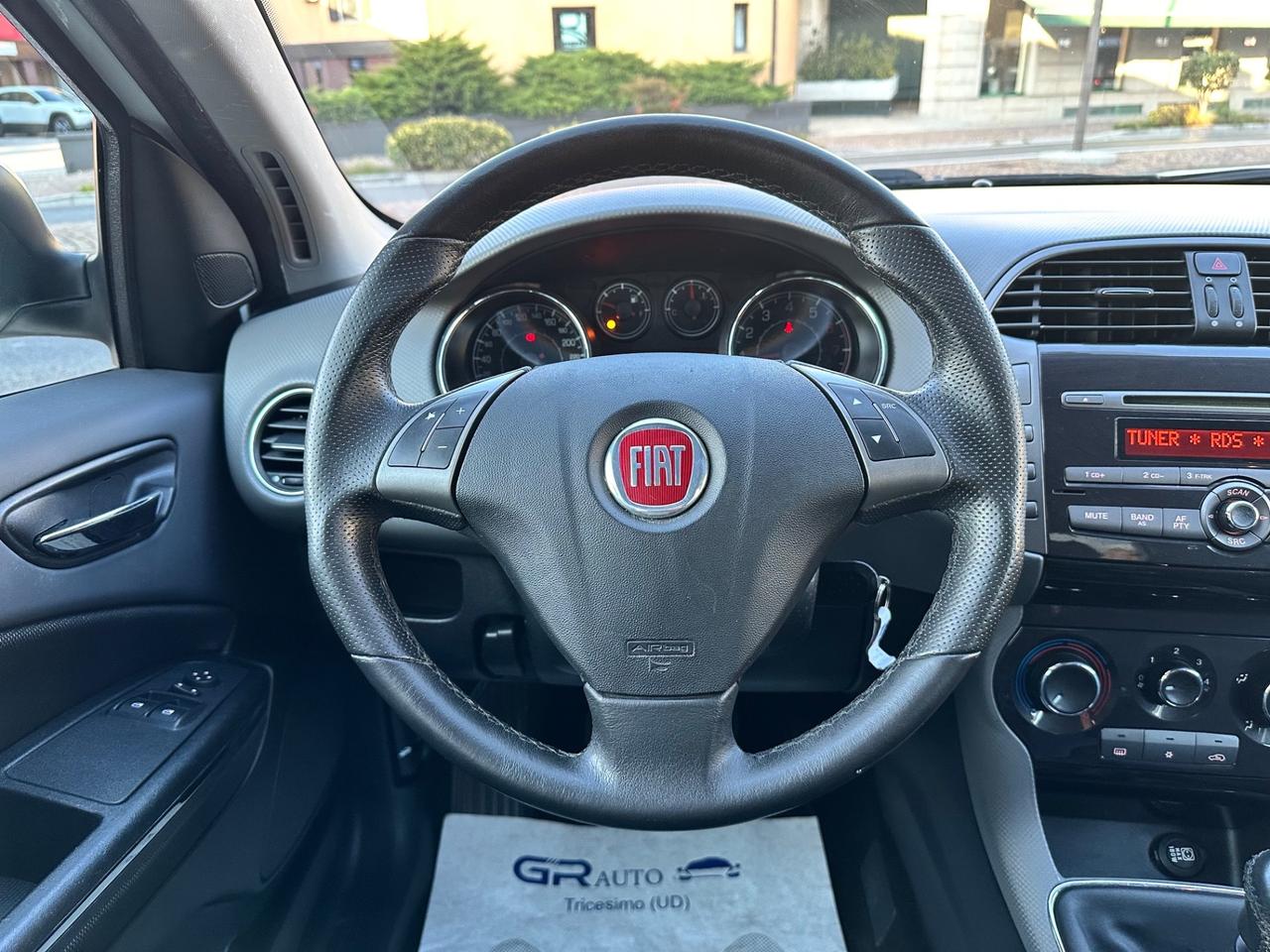 Fiat Bravo 1.4Bz 90Cv 5P Dynamic - Neopatentati