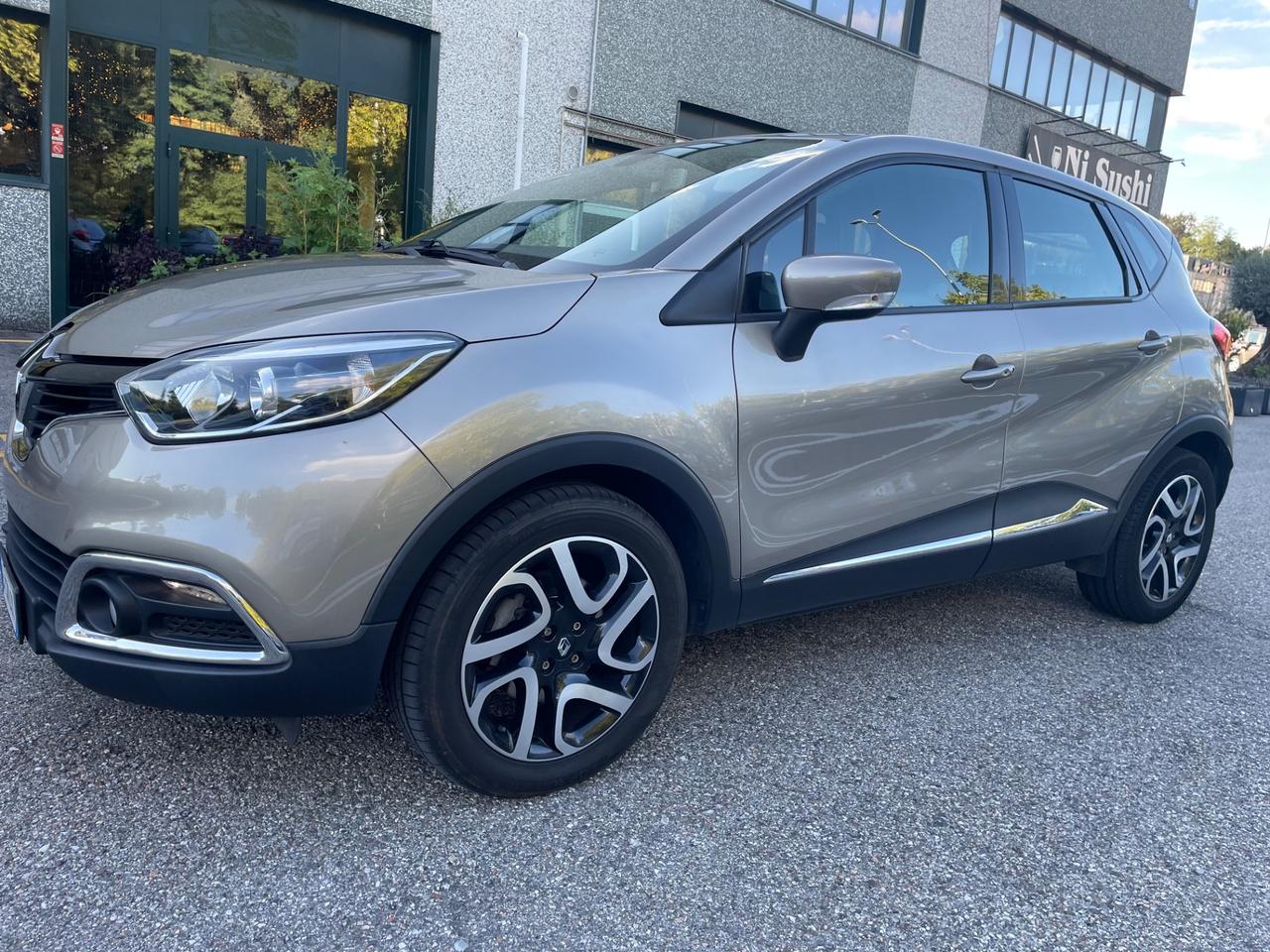 Renault Captur 1.5 dCi 8V 90 CV*Neopatentati*Automatik*Cerchi*