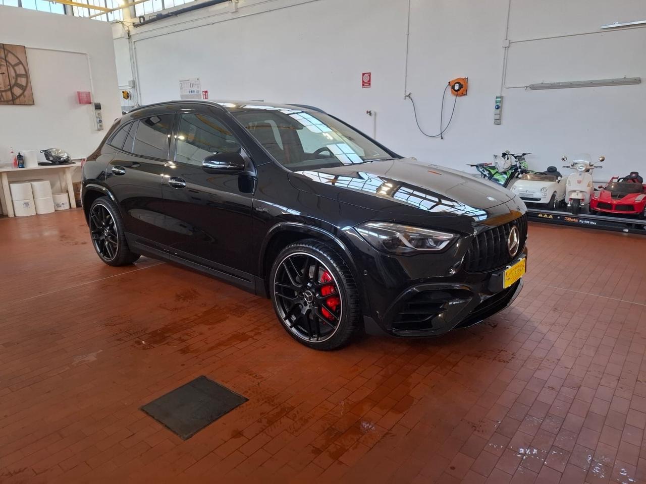 Mercedes-benz GLA 45 AMG 45S 4Matic+ Premium Plus racing