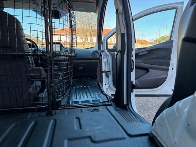 Ford Transit Courier 1.0 ECOBOOST 100cv NAVIGAT.