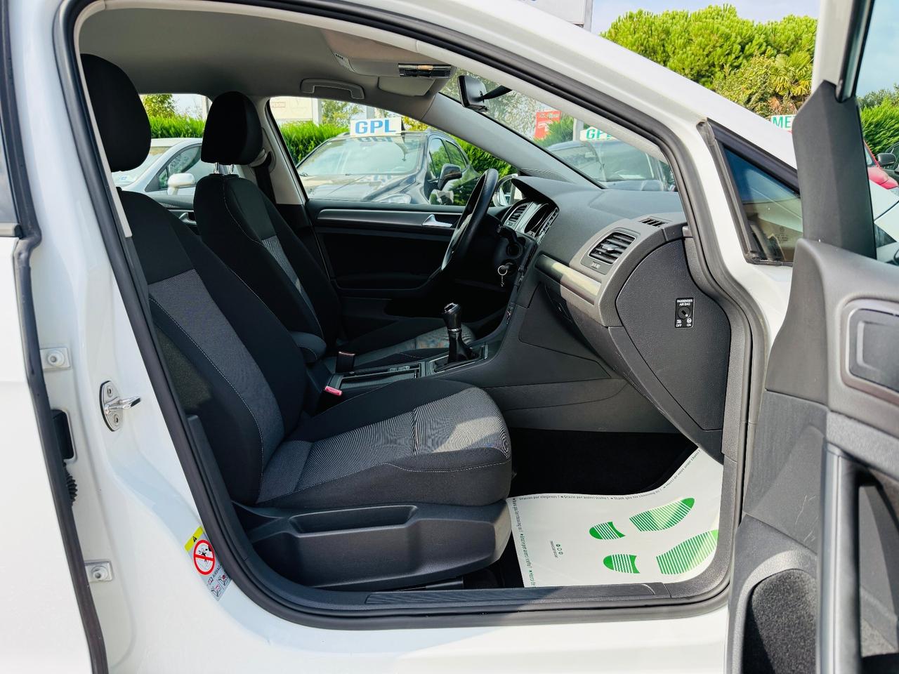 Volkswagen Golf 1.2 TSI 5p. Ok nEOPATENTATI