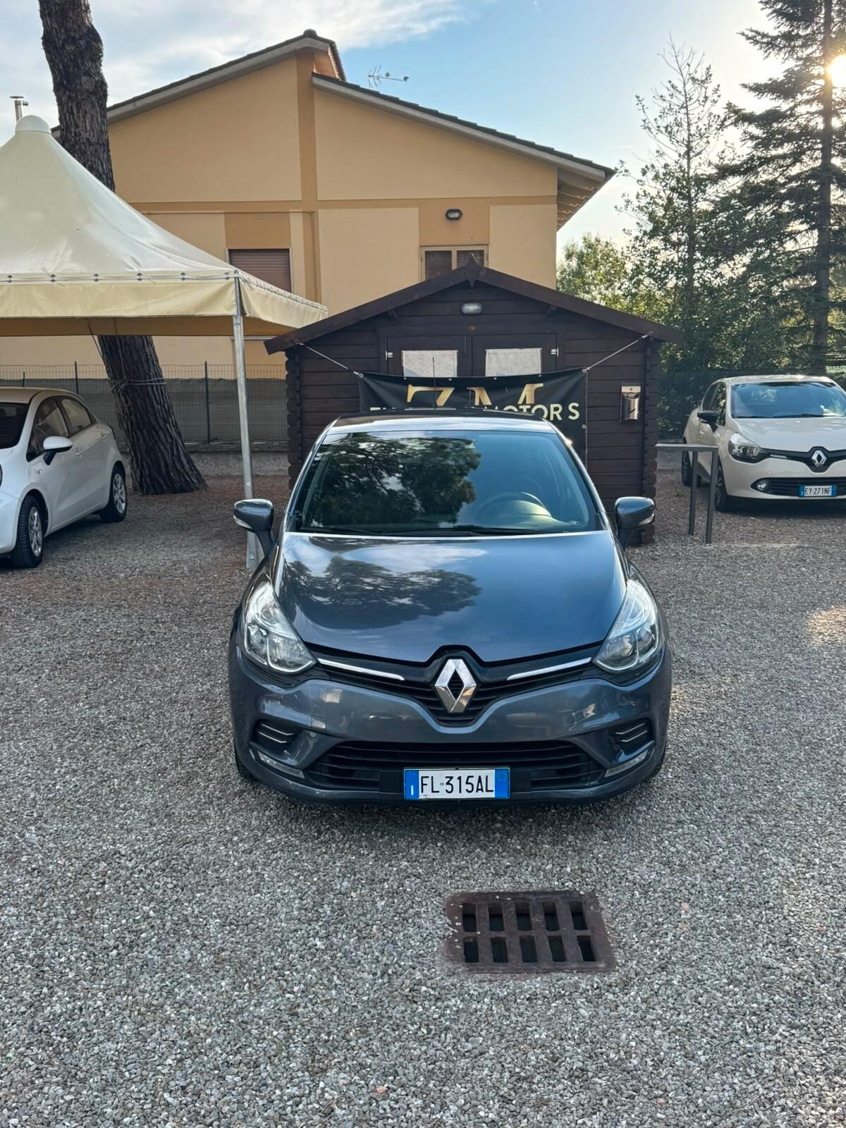 Renault Clio 1.2 75CV 5 porte Zen