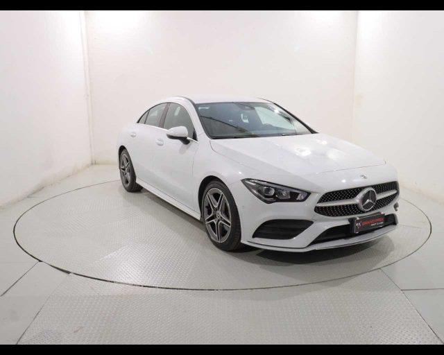 MERCEDES-BENZ CLA 180 d Automatic Premium