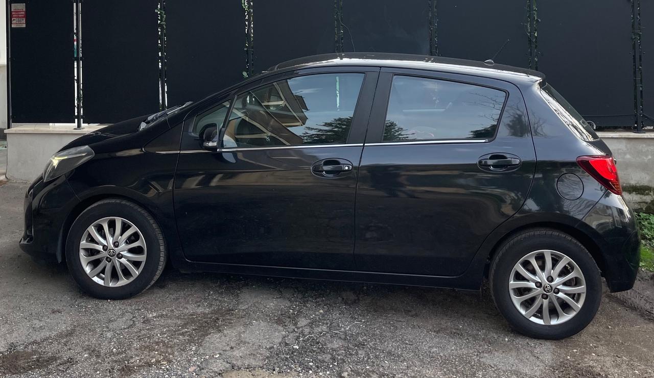 Toyota Yaris 1.0 5 porte Lounge