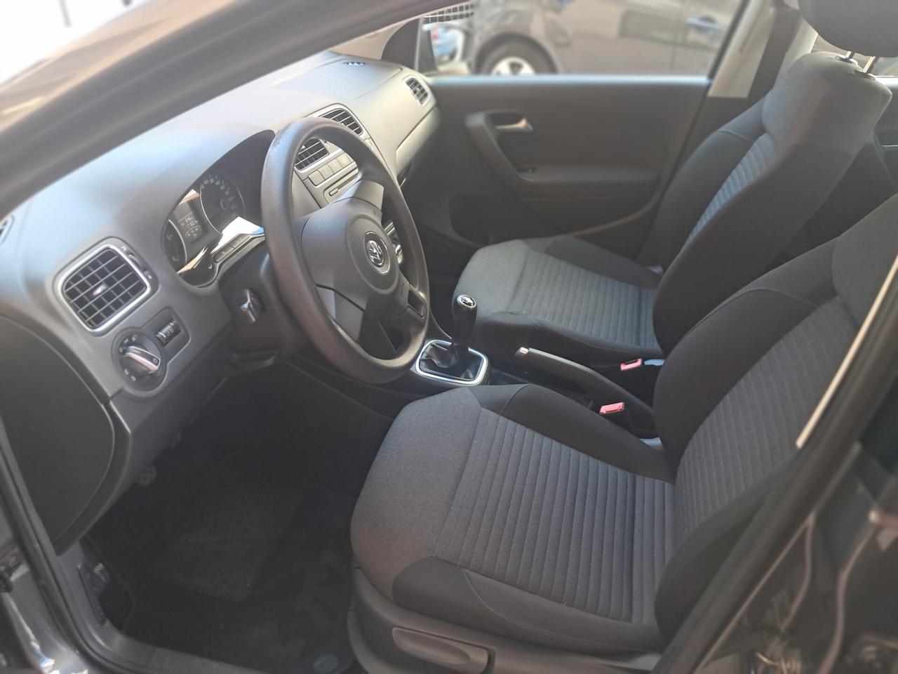 VOLKSWAGEN POLO 1.6 Diesel 90 CV-NEOPATENTATI-Euro5990