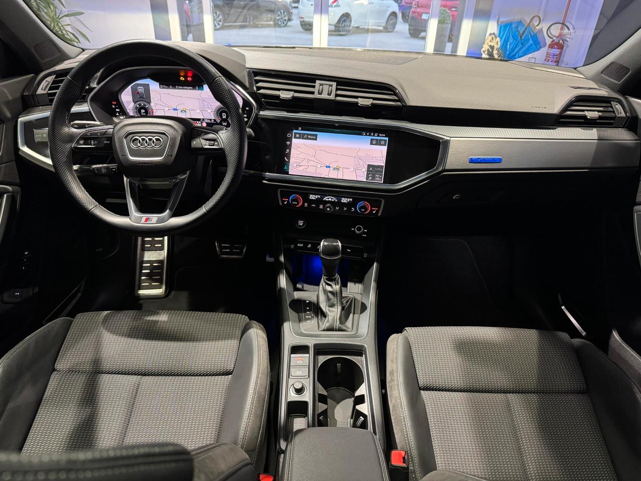 Audi Q3 SPB 40 TDI quattro S-Line Identity Black