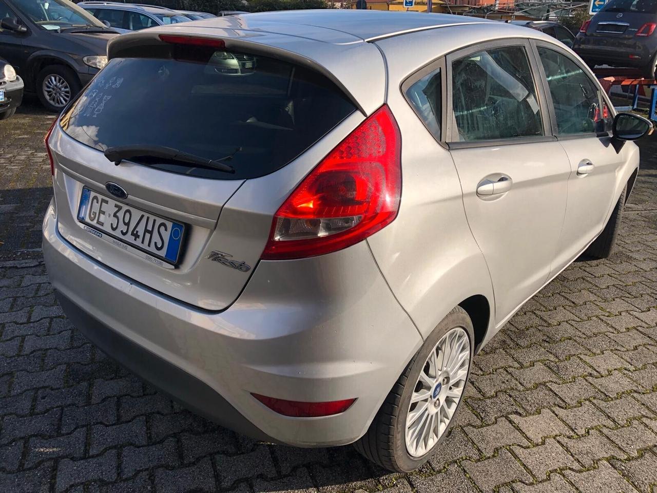 Ford Fiesta Fiesta 1.2 82CV 5 porte ADATTA PER NEOPATENTATI CON GARANZIA EUROPEA 36 MESI!!! COMPRESA NEL PREZZO