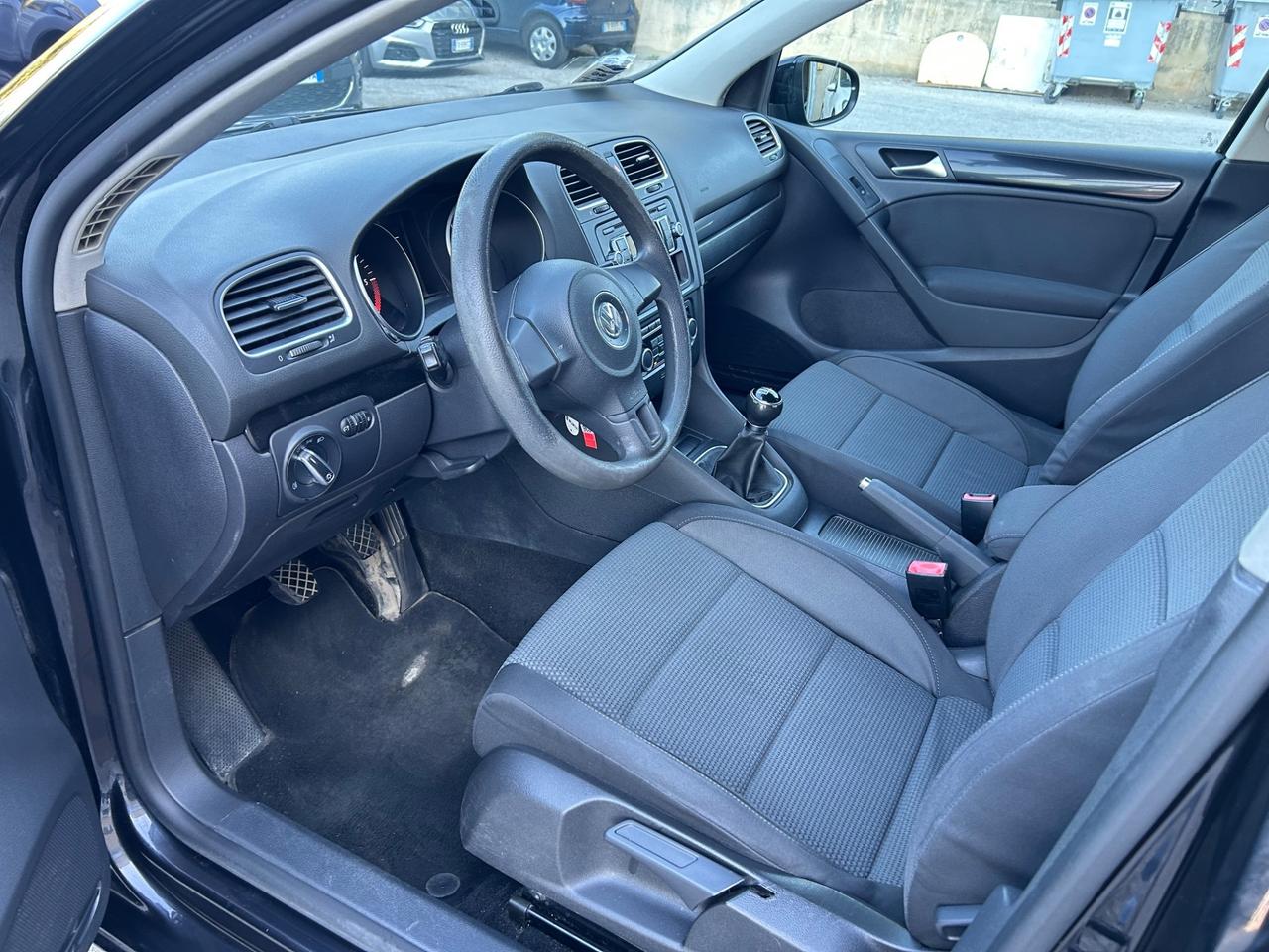 Volkswagen Golf 1.6 TDI DPF 5p