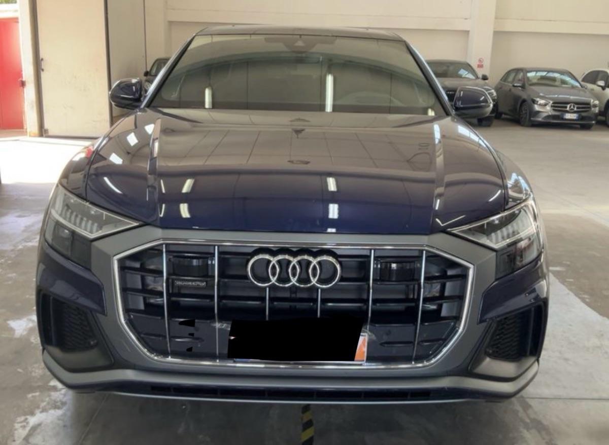 AUDI - Q8 - 50 TDI 286 CV quattro tiptronic Sport