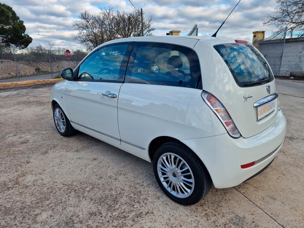 Lancia Ypsilon 1.2 69 CV Diva