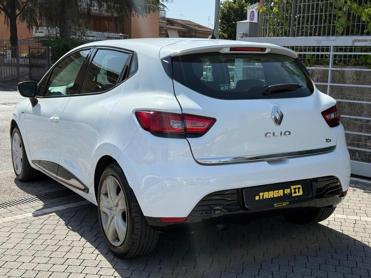 Renault Clio 1.2 75CV 5 porte LIMITED GARANTITA