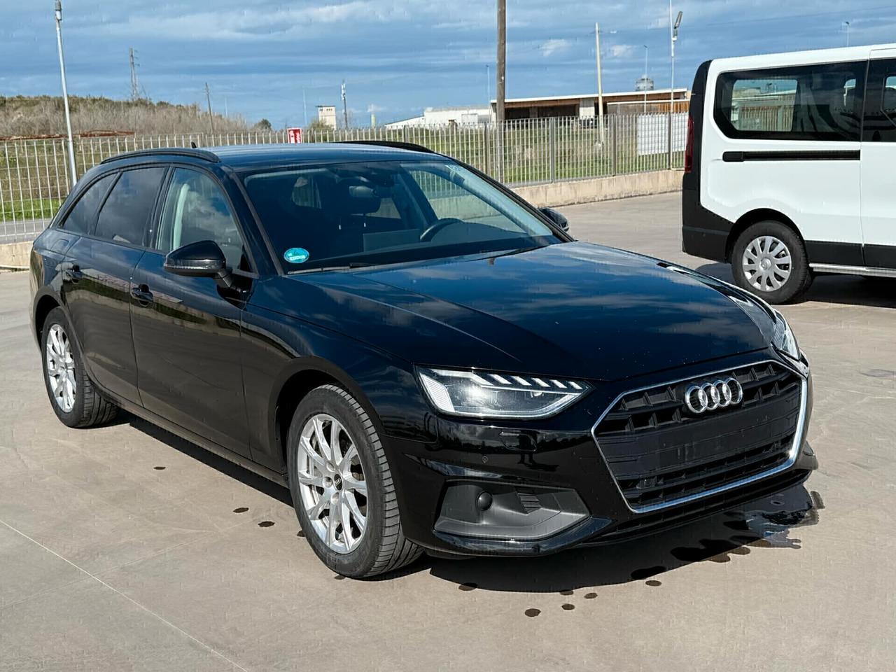 Audi A4 35 TDI/163 CV S tronic Business Advanced Virtual Cokpit