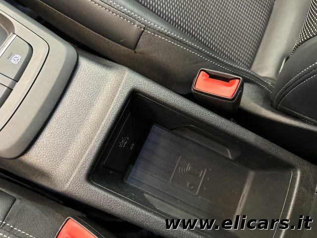 AUDI Q2 30 TDI S tronic Identity Black