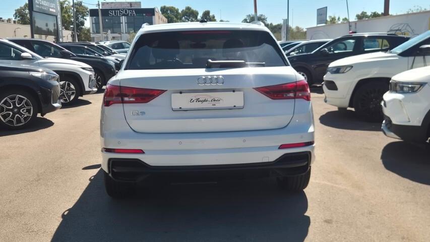 Audi Q3 35 TDI S tronic line - 2020