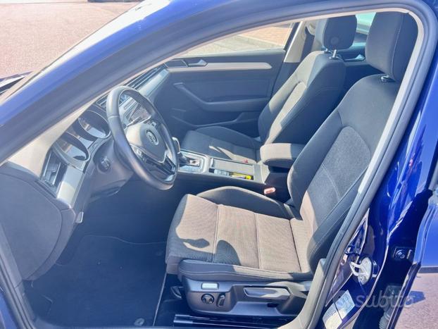 VOLKSWAGEN Passat Variant 2.0 TDI DSG Business B