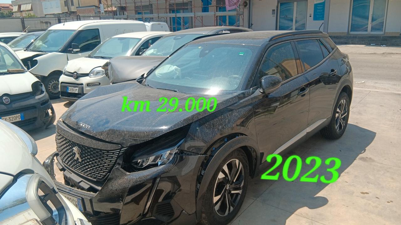 Peugeot 2008 Allure incidentata sinistrata km 29.000