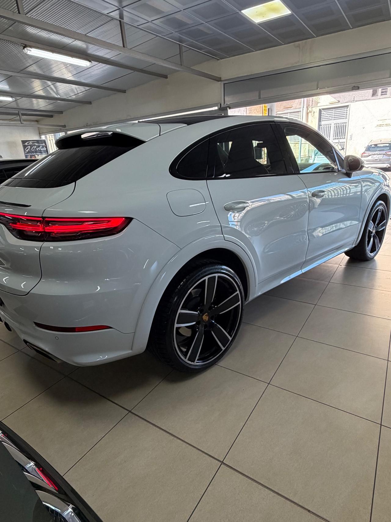 Porsche Cayenne 3.0 COUPE V6 340 KM71.000