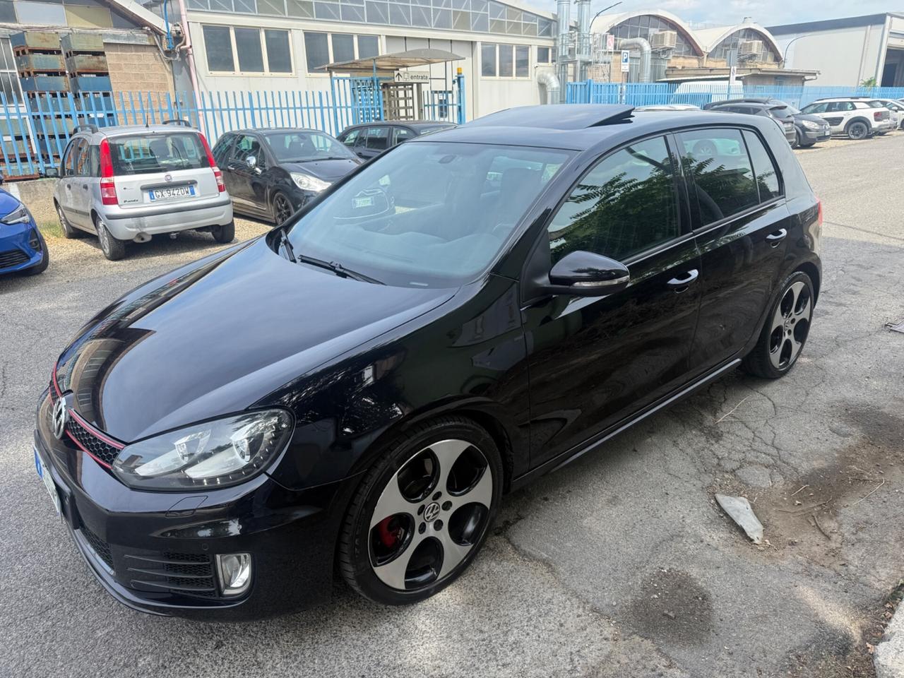 Volkswagen Golf 2.0 TSI DSG 3p. GTI