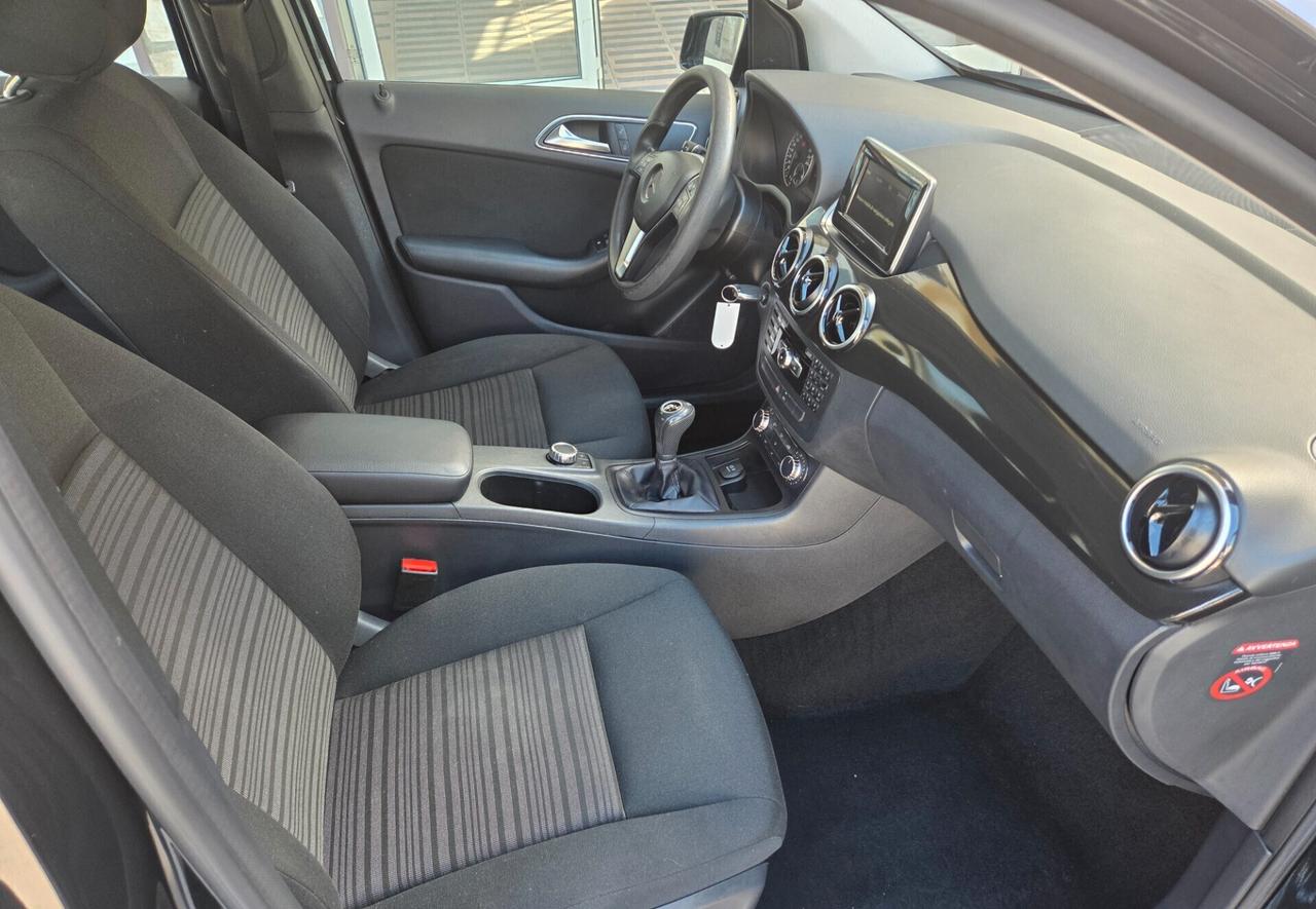 MERCEDES B180 ANNO 2014 1.5 110 CV KM CERTIFICATI