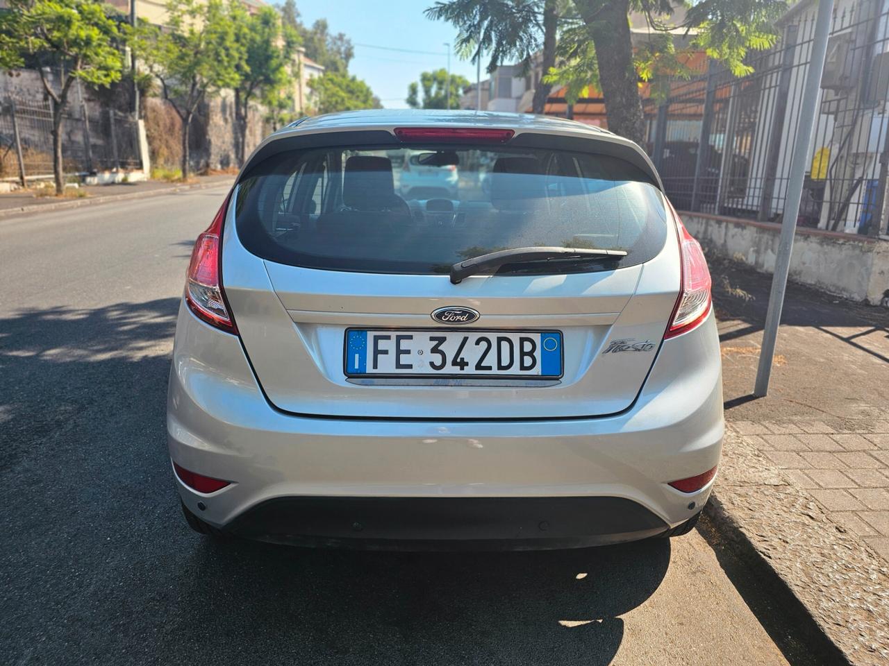 Ford Fiesta 1.5 TDCi 75CV 5 porte Titanium