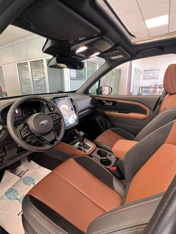 Subaru Forester 2.0 e-Boxer Premium auto