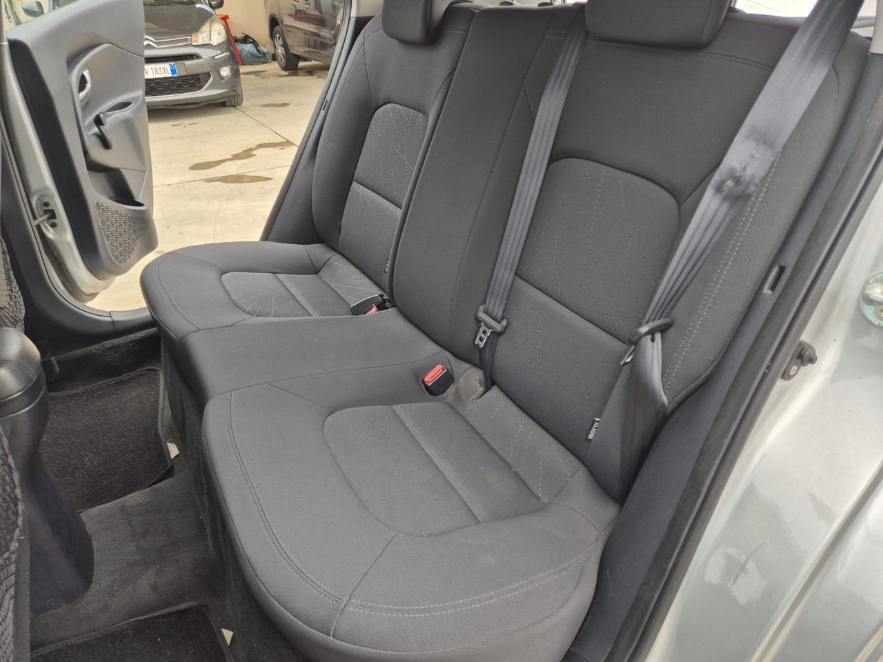 Kia Rio 1.1 CRDi WGT 5p. EX