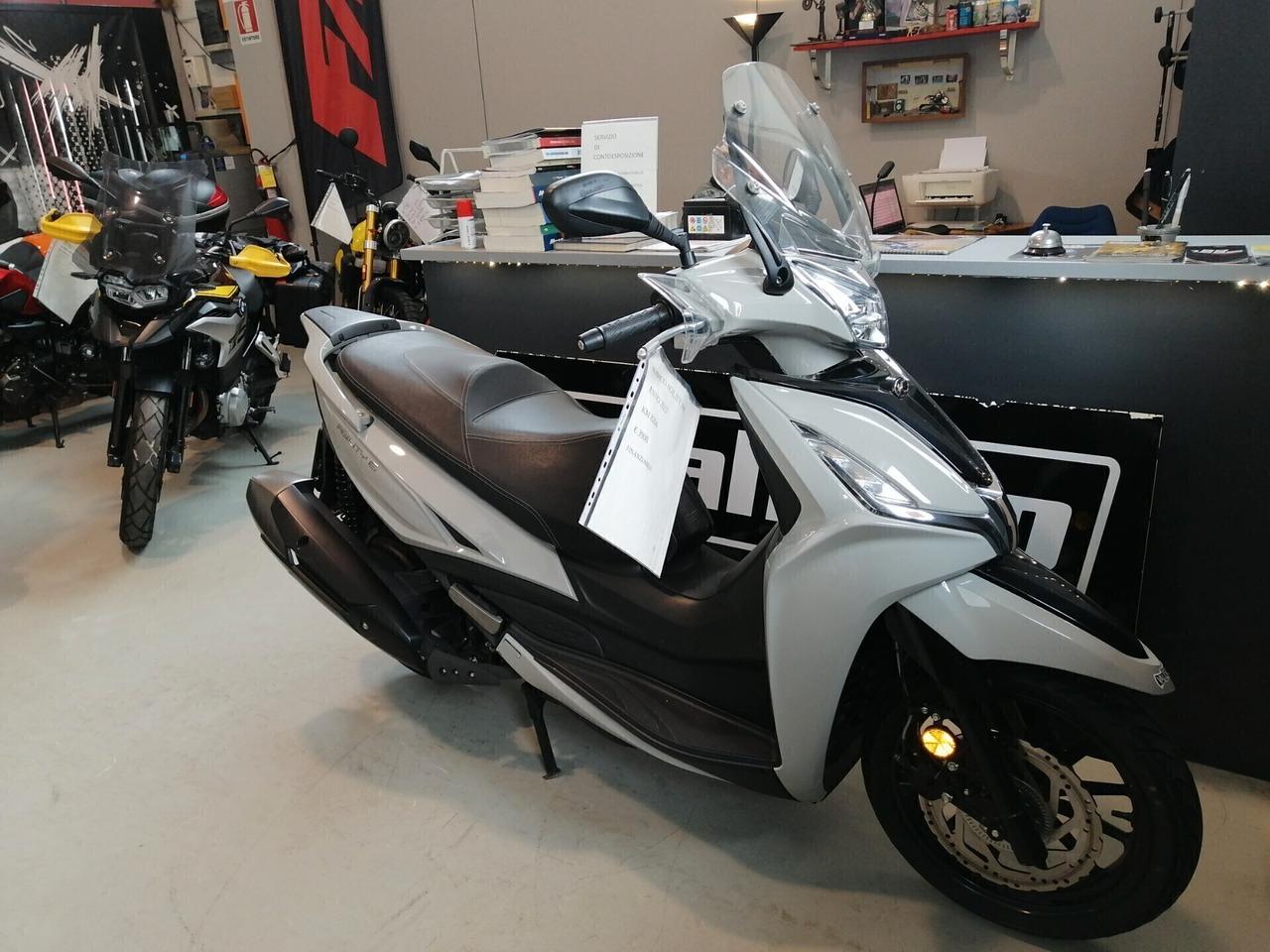Kymco Agility 300i