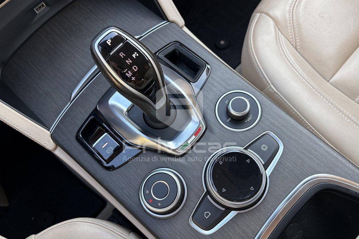 ALFA ROMEO Stelvio 2.2 Turbodiesel 210 CV AT8 Q4 Lusso